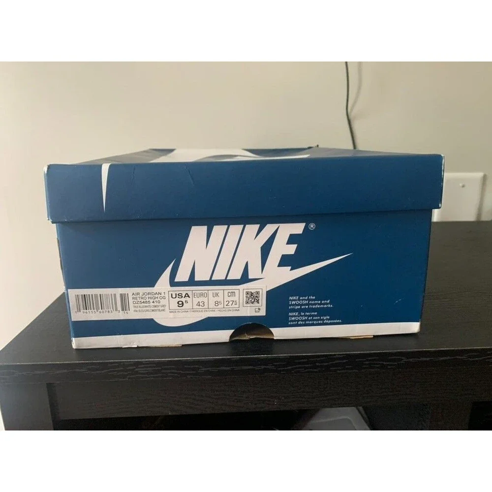 Nike Air Jordan 1 Retro High OG True Blue Size 9.5 DZ5485-410 w/ Box Laces
